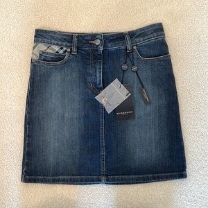 Burberry jean skirt, size 4